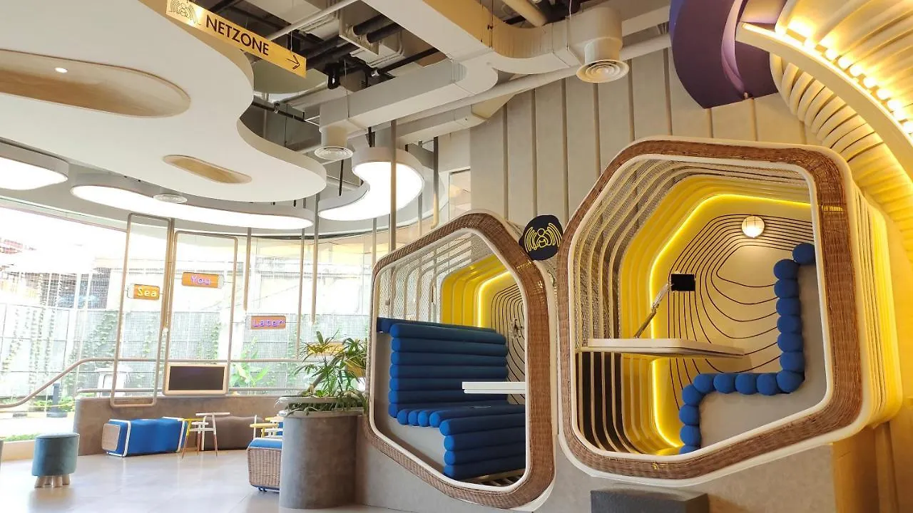 ***  Yello Hotel Kuta Beachwalk Bali Indonesia