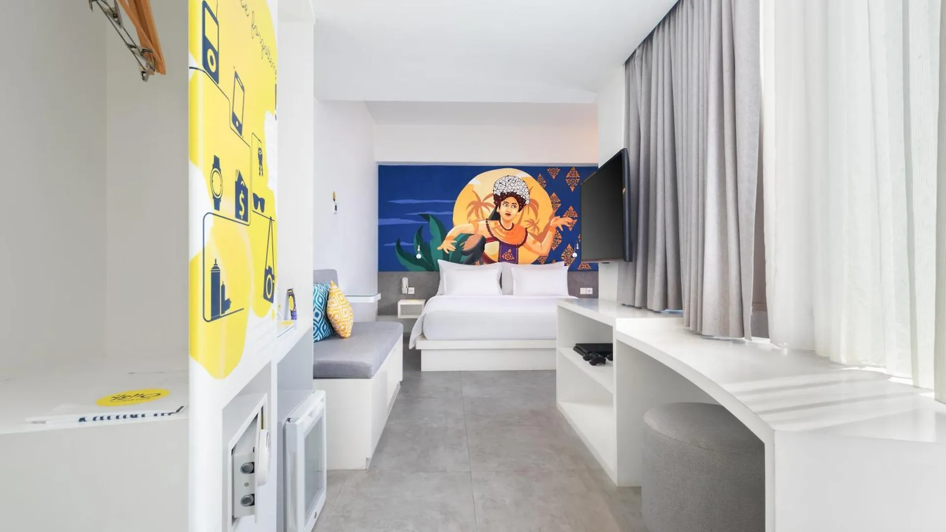 Yello Hotel Kuta Beachwalk Bali
